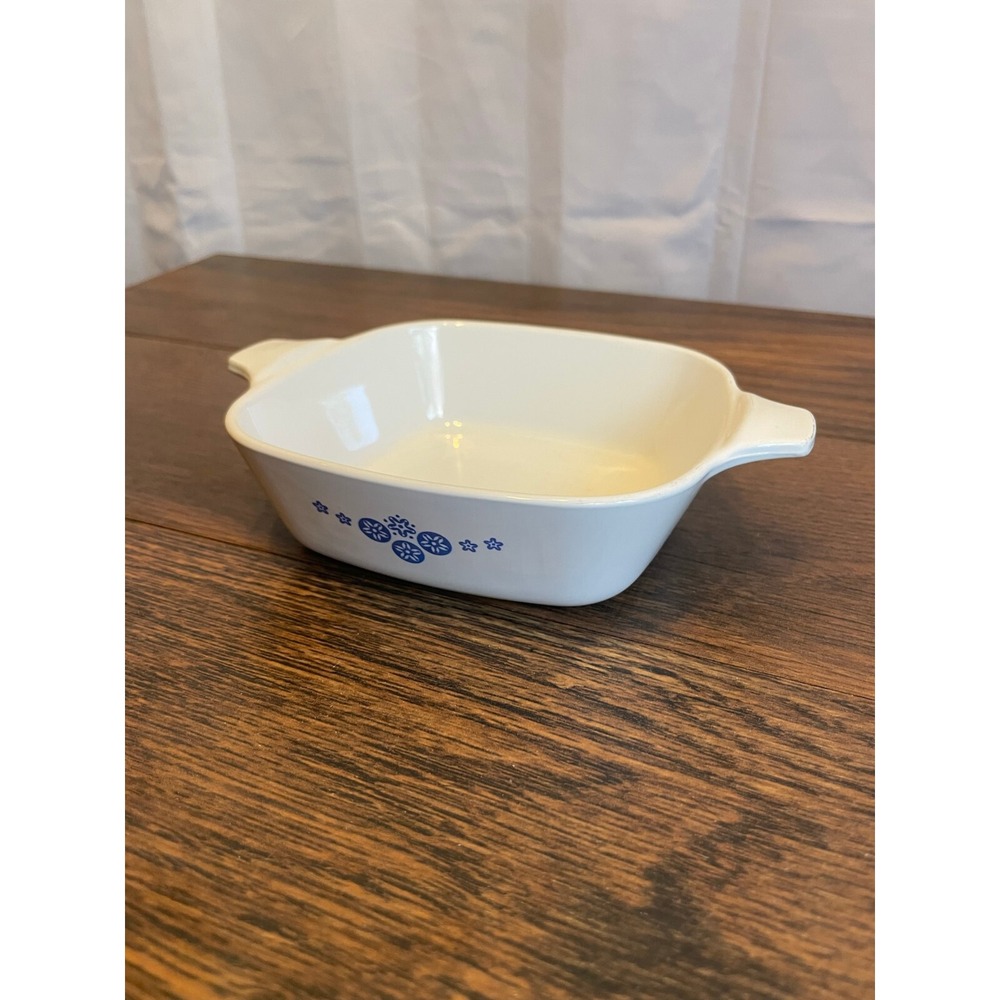 VINTAGE CORNING WARE 12 oz. Dish with no Lid